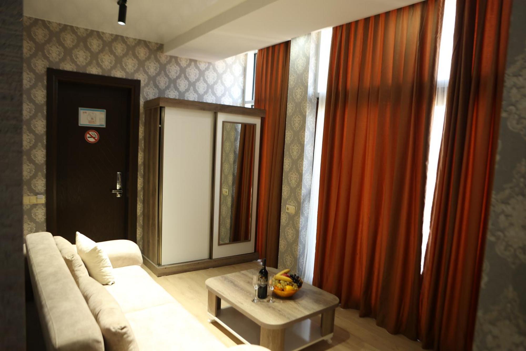 Hotel Dream Tower Batumi Exterior foto