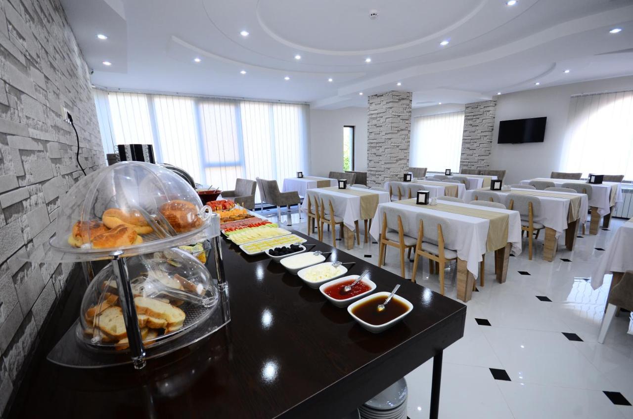 Hotel Dream Tower Batumi Exterior foto